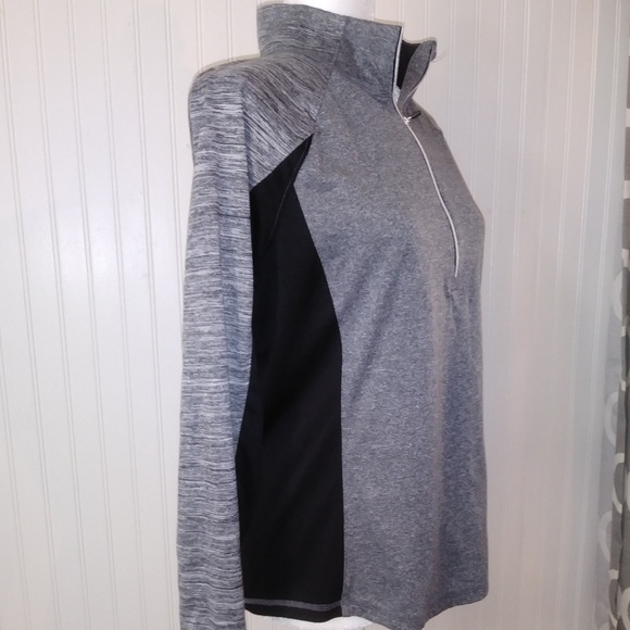 Danskin 3/4 zip pullover - Picture 2 of 4